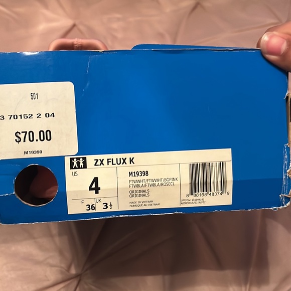 Adidas - Picture 3 of 3